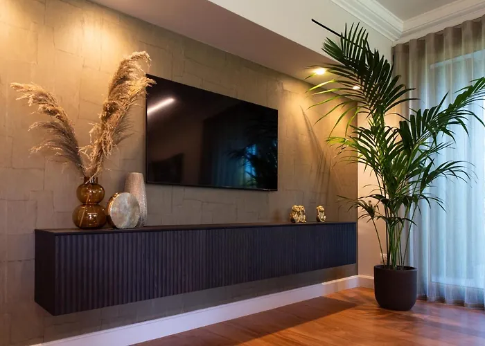 Arianna Apartman *